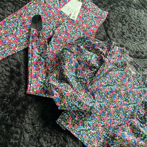 Zara Floral 2 pc Suit - Picture 1 of 7